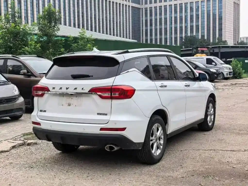 Photo 9 - Haval M6