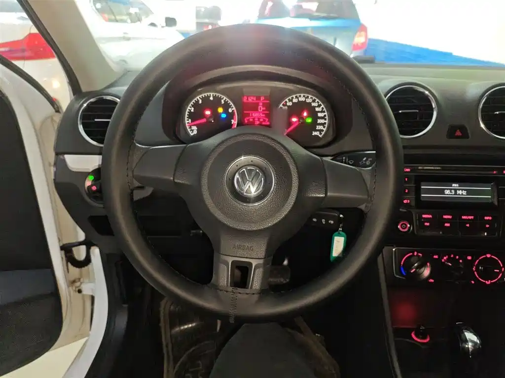 Volkswagen Jetta 2015 Value Edition 1.6L Automatic Comfort фото 7