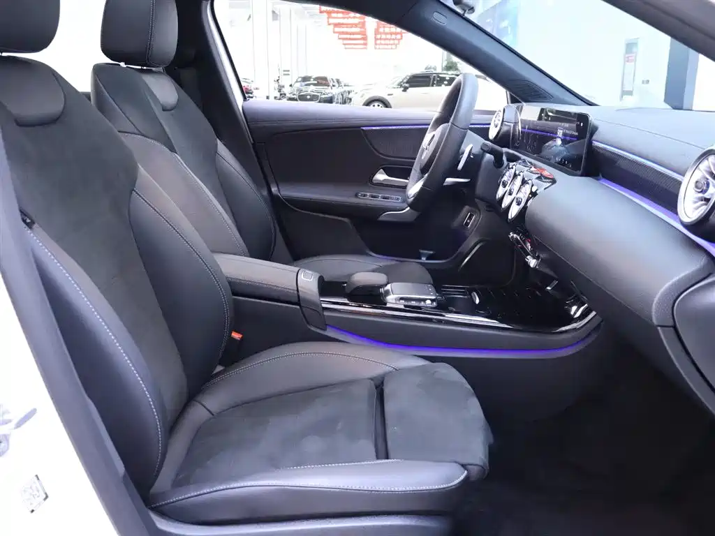 Mercedes-Benz A-Class 2022 Facelift III A 200 L Sport Sedan Fashion фото 20