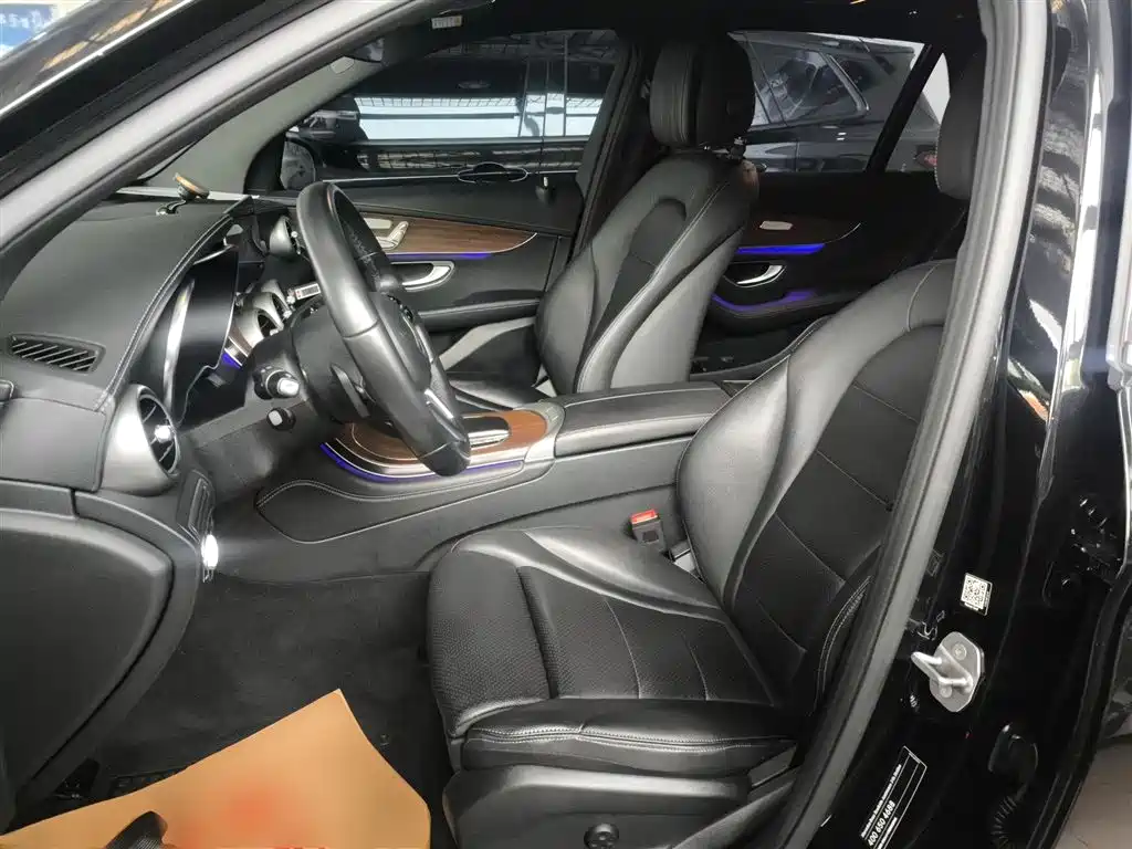 Mercedes-Benz GLC 2020 Facelift GLC 300 L 4MATIC Dynamic фото 15