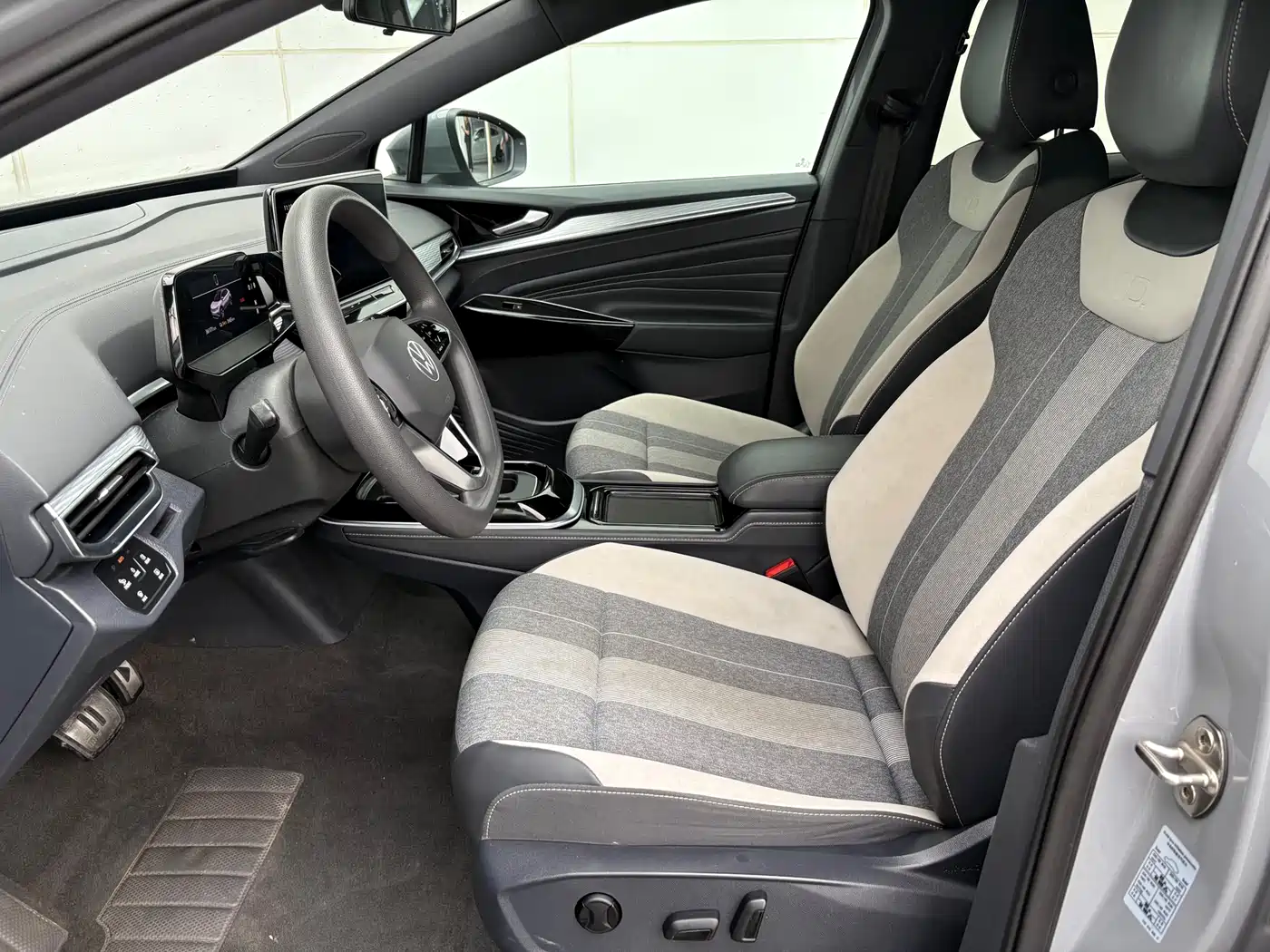 Volkswagen ID.4 CROZZ 2022 Long Range PURE+ Edition фото 5