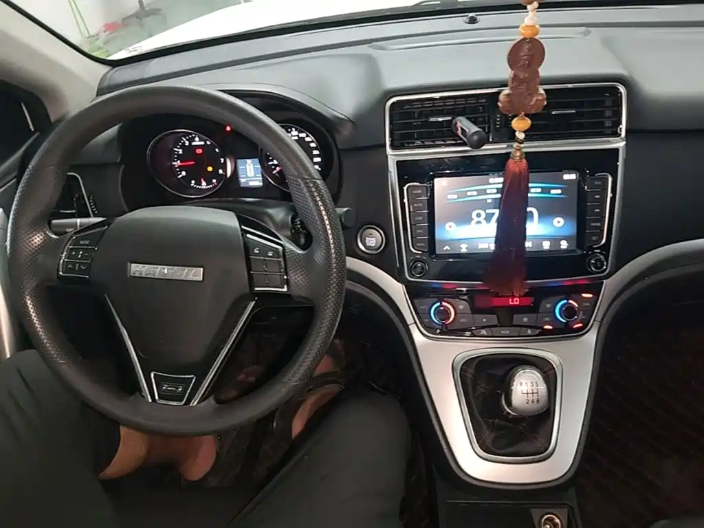 Photo 10 - Haval M6