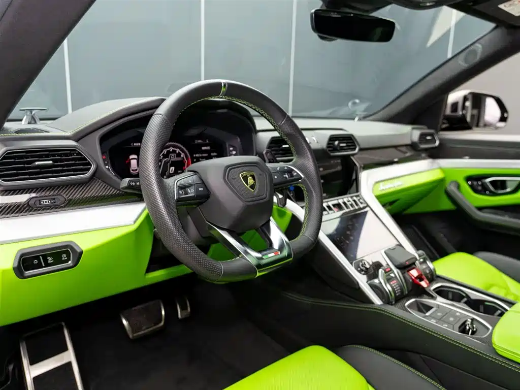 Lamborghini Urus 2021 4.0T V8 фото 10