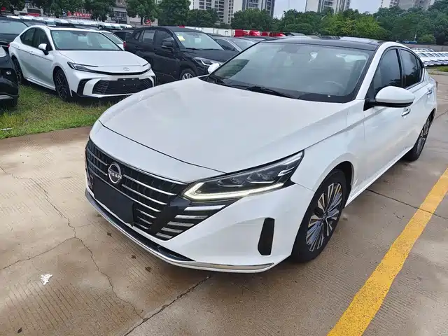 Nissan Teana 2.0L XL-TLS, Комфорт