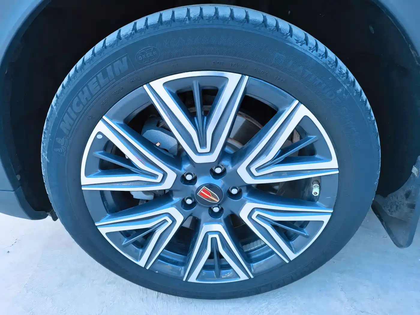 Hongqi HS5 2022 Facelift 2.0T Smart Flag Enjoyment AWD Edition фото 11