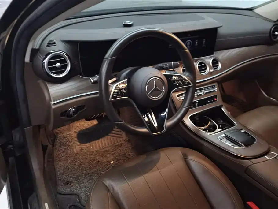 Mercedes-Benz E-Class 2021 E 300 L Luxury фото 12