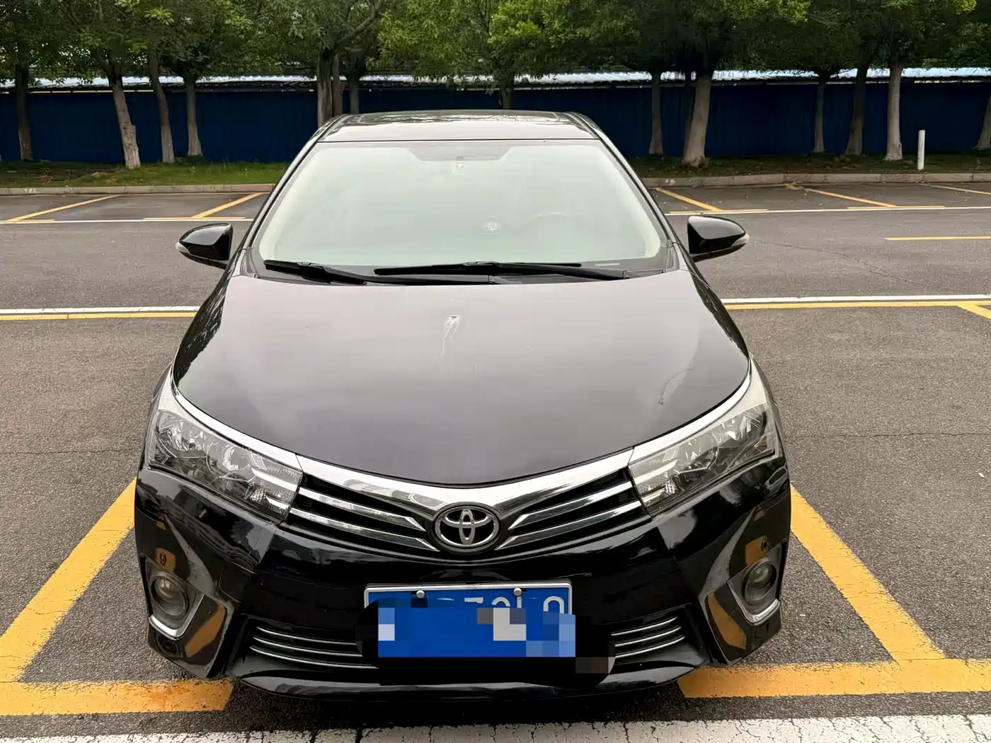Photo 2 - Toyota Corolla