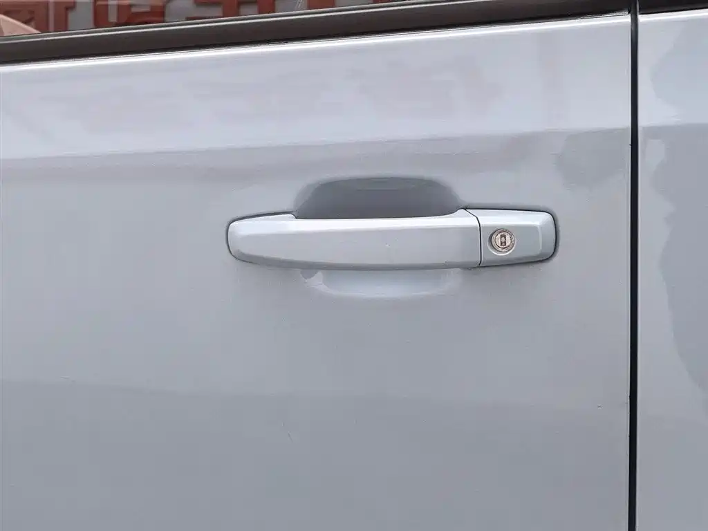 WULING AUTOMOBILE HONGGUANG MINIEV