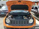 Photo 16 - Jeep Renegade