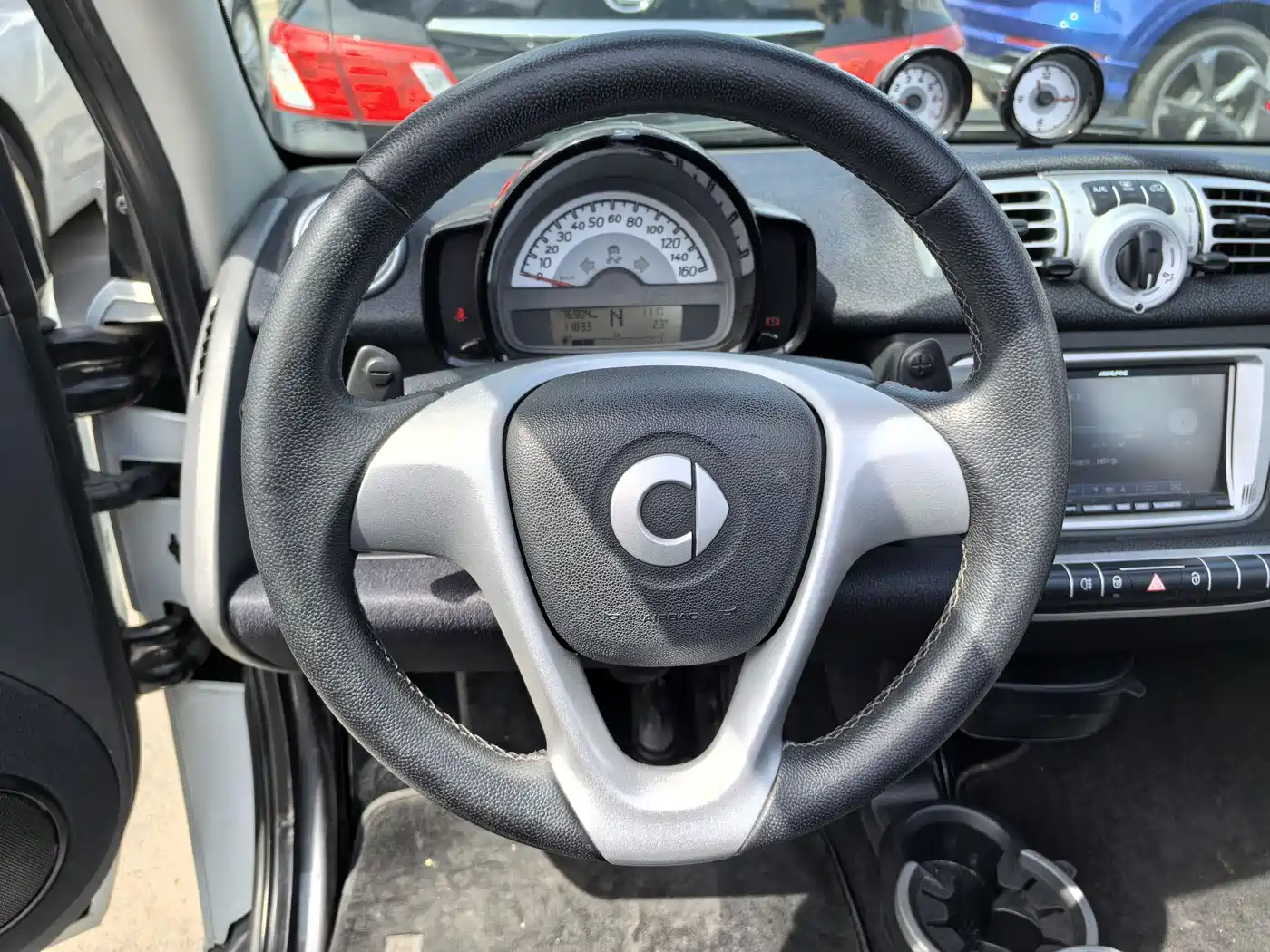 smart fortwo 2015 2014 1.0T Convertible BoConcept Special Edition