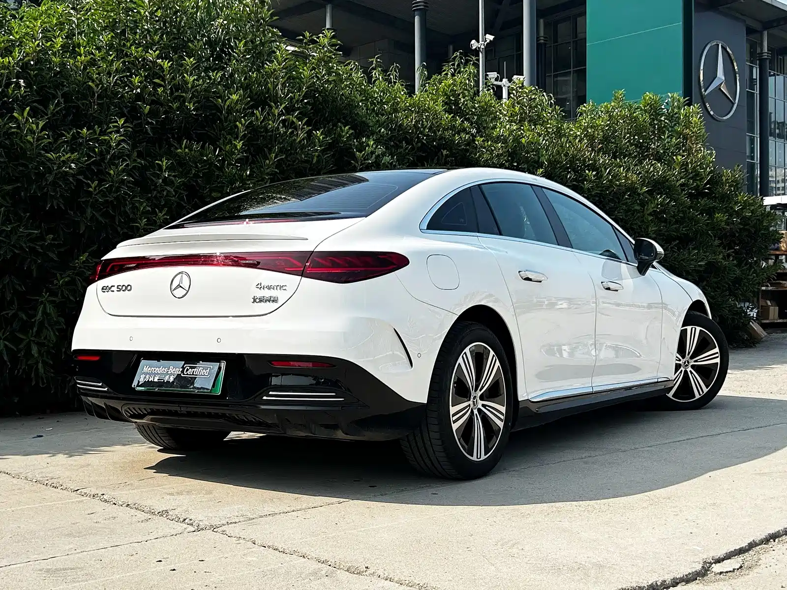 Фото 3 - Mercedes-Benz EQE