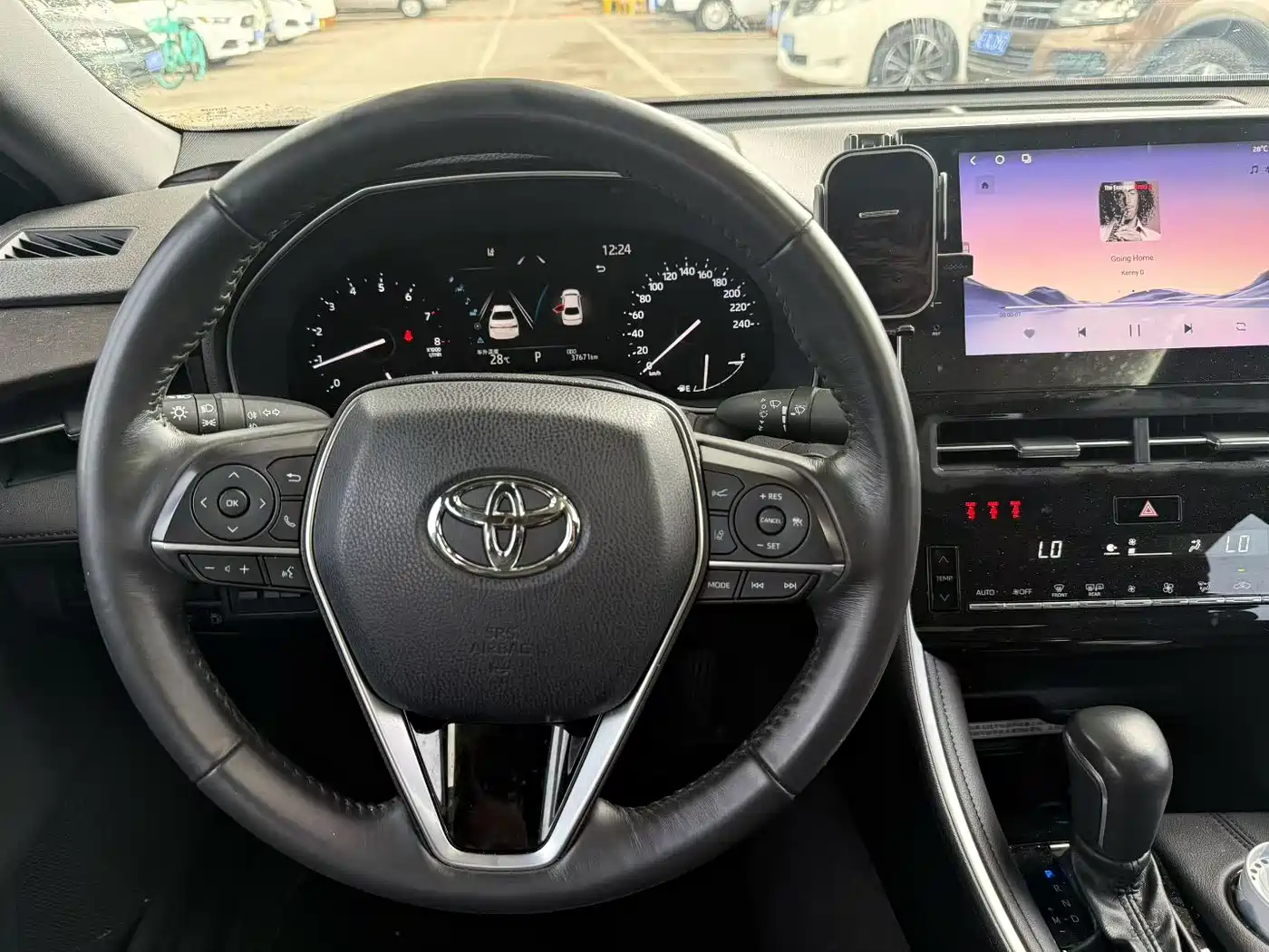 Фото 8 - Toyota Avalon