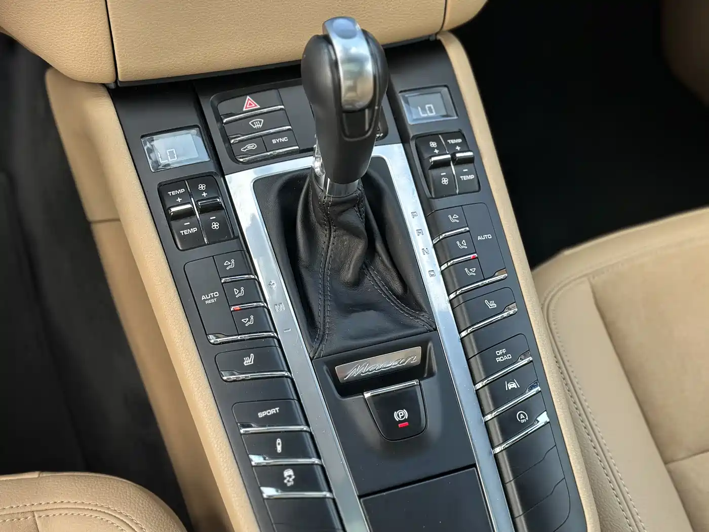 Porsche Macan 2016 Macan 2.0T фото 9
