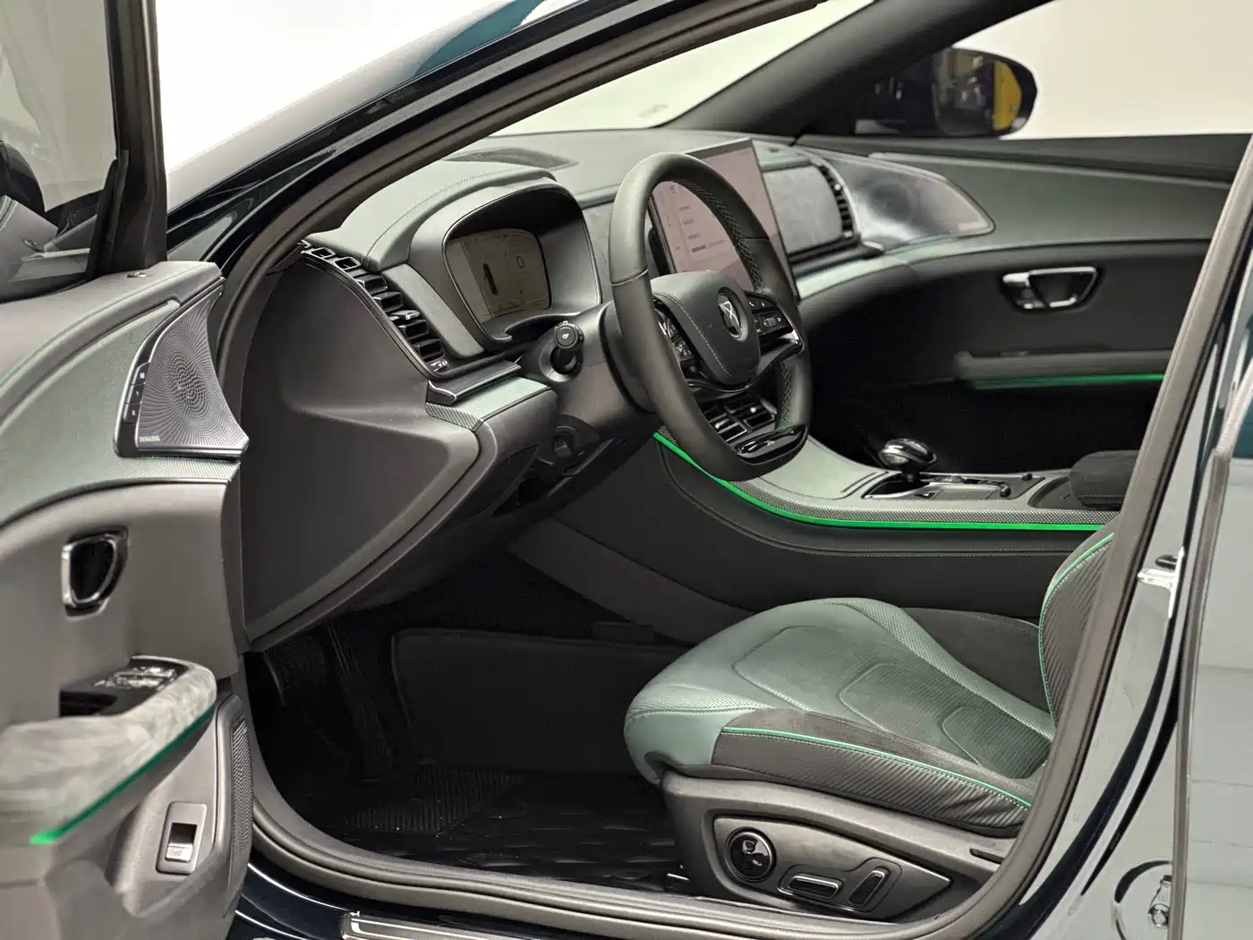 BYD Han 2022 EV 610KM AWD Qianshan Green Limited Edition фото 13