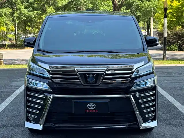 Toyota Vellfire 2020 Twin Engine 2.5L HV Premium Edition
