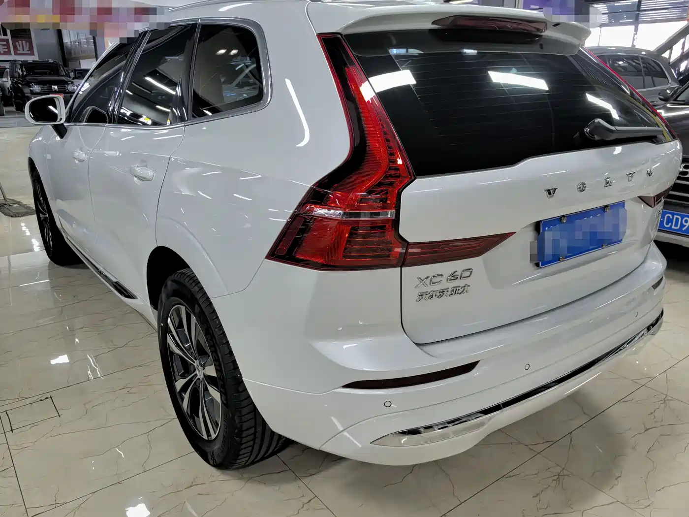 VOLVO XC60