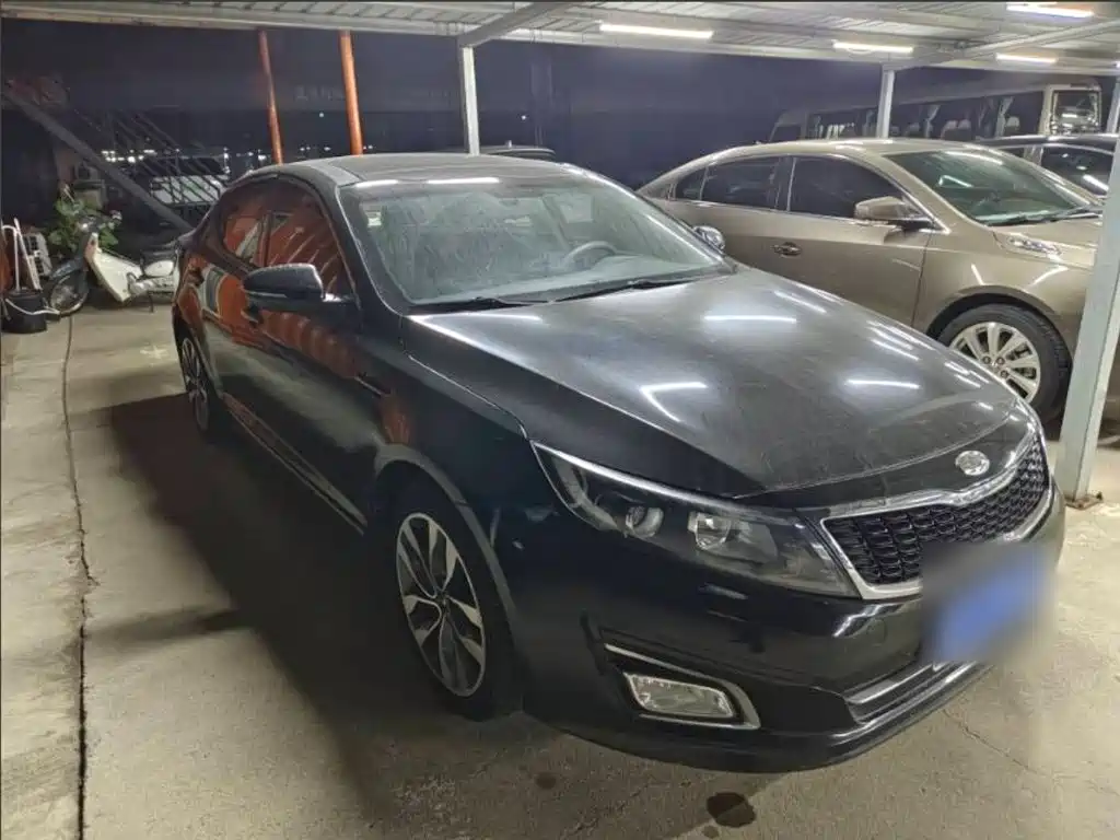 صورة 25 - Kia K5