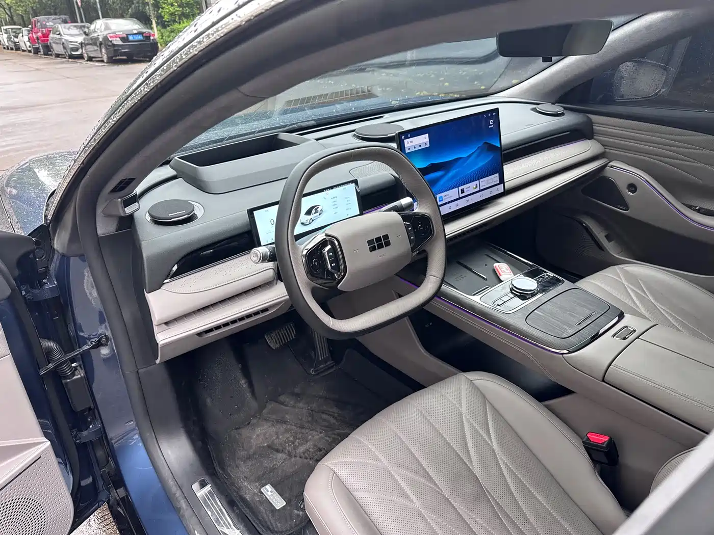 Geely Galaxy Galaxy Xingyao 8 2025 130km EM-i Premium Edition фото 5