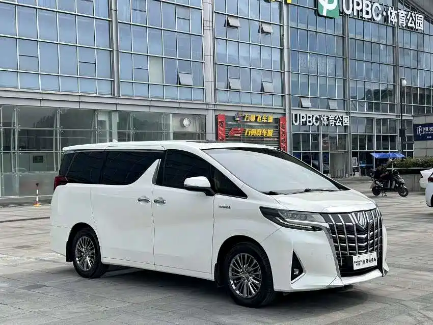 Toyota Alphard 2021 Hybrid 2.5L Luxury фото 3