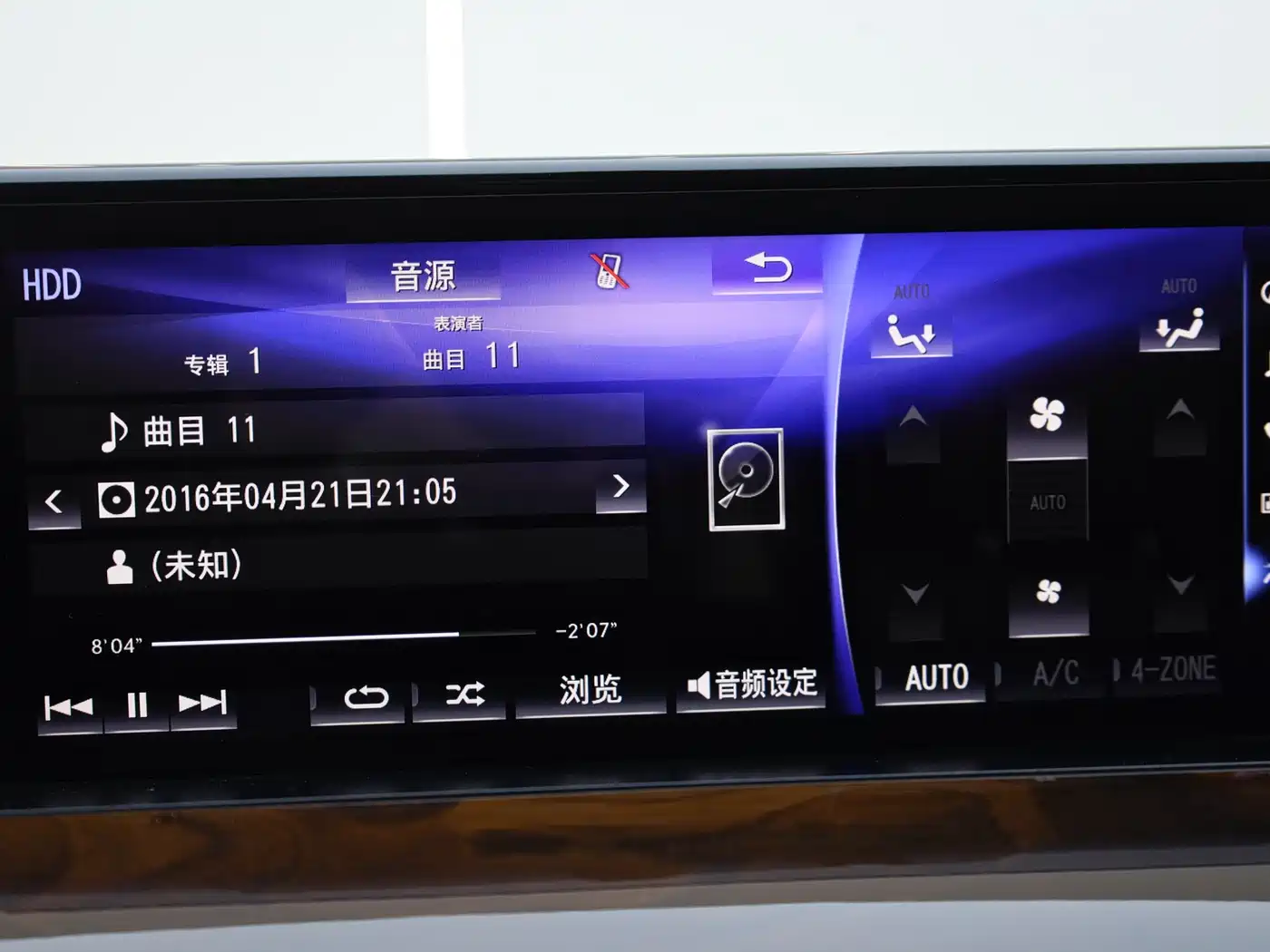 Lexus LX 2016 570 Dynamic Luxury Edition фото 21