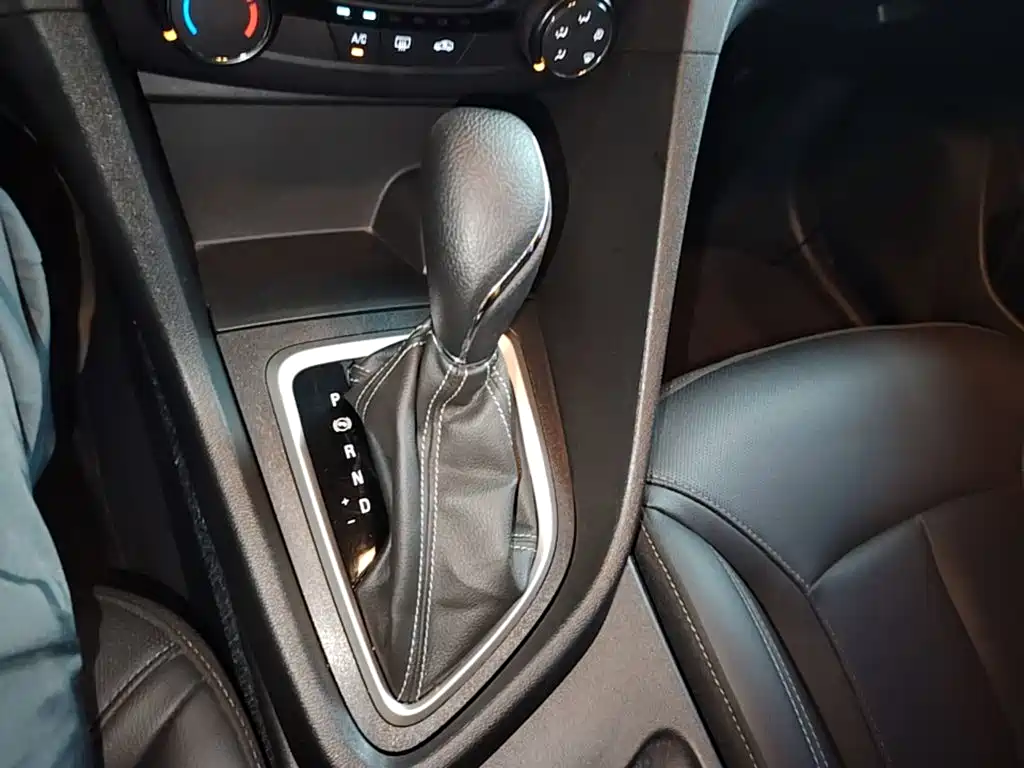 Фото 14 - Buick Excelle