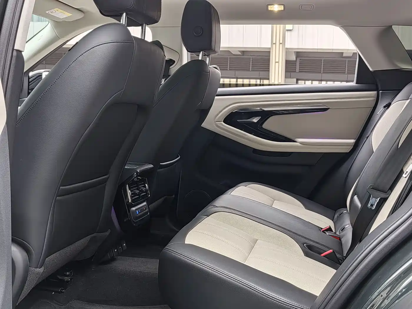 LAND ROVER RANGE ROVER AURORA