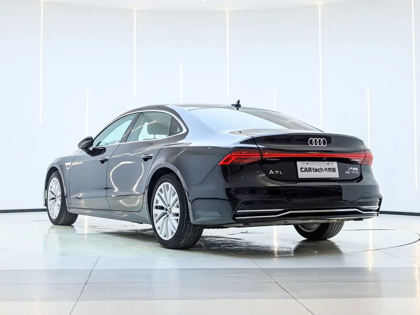 Audi A7L 2024 45TFSI S-line Dream Edition Crystal Package фото 8