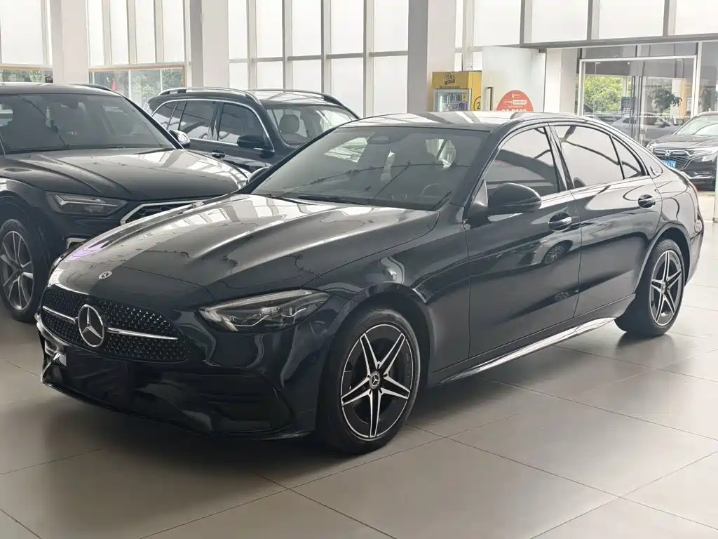 Фото 1 - Mercedes-Benz C-Class