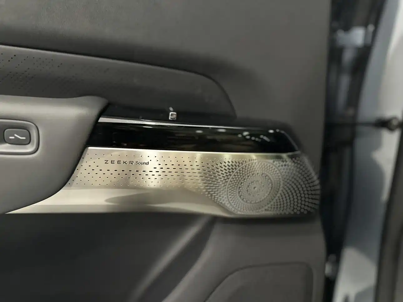 ZEEKR EXTREME KRYPTON 7X