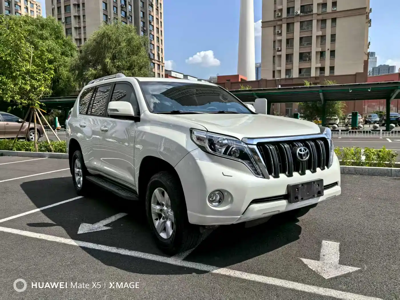 Toyota Prado 2016 2.7L Auto Luxury Edition фото 2