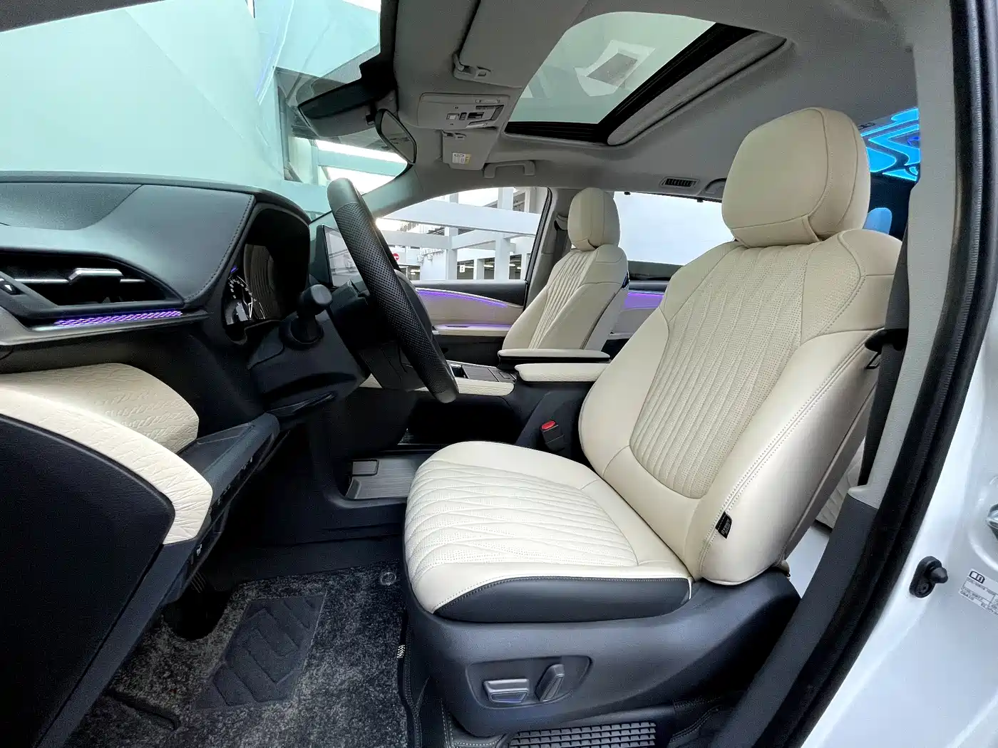 Toyota Sienna 2024 2.5L Hybrid Comfort Edition фото 27