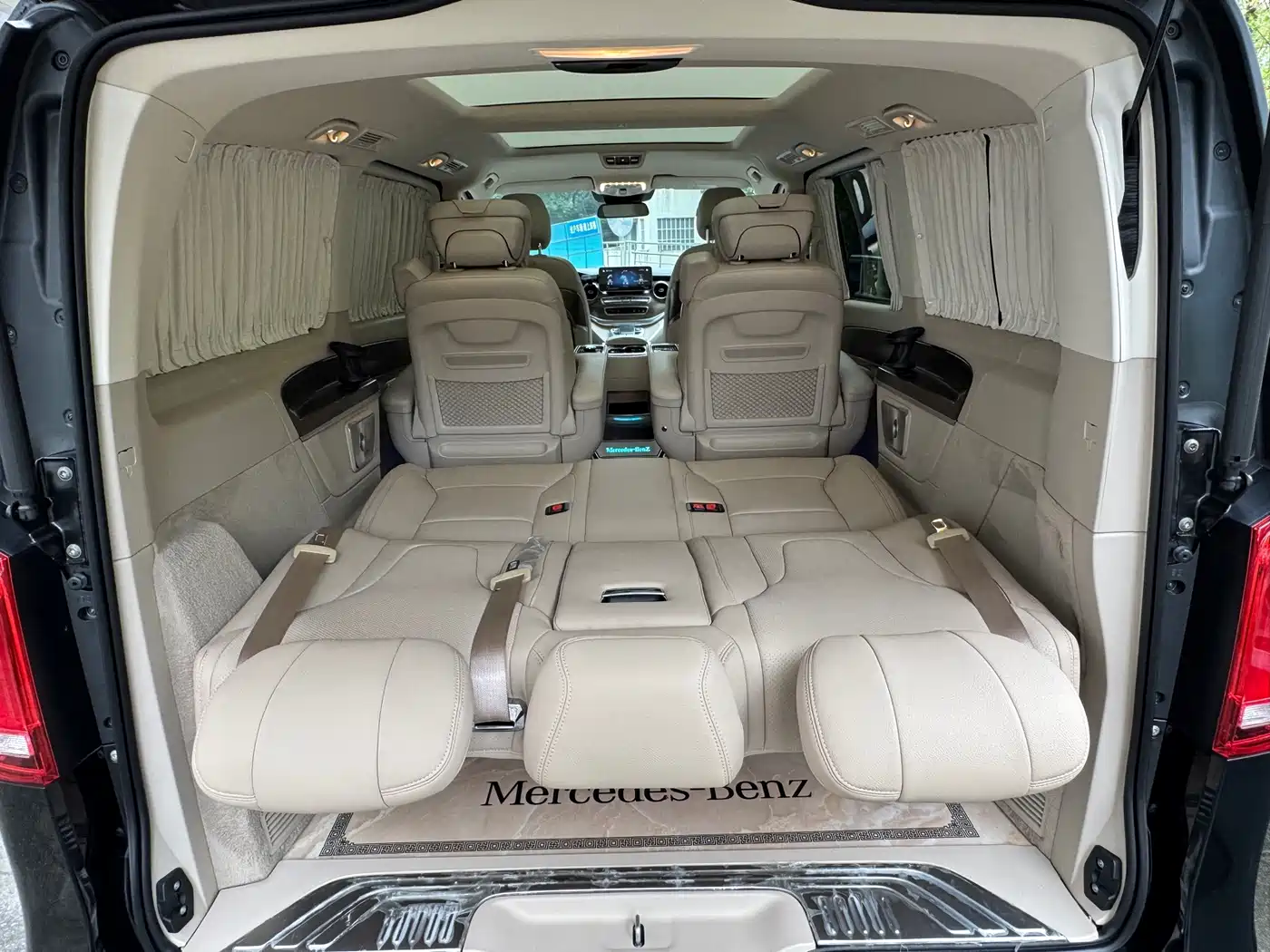 Mercedes-Benz V-Class 2024 2022 V 260 Prestige Edition
