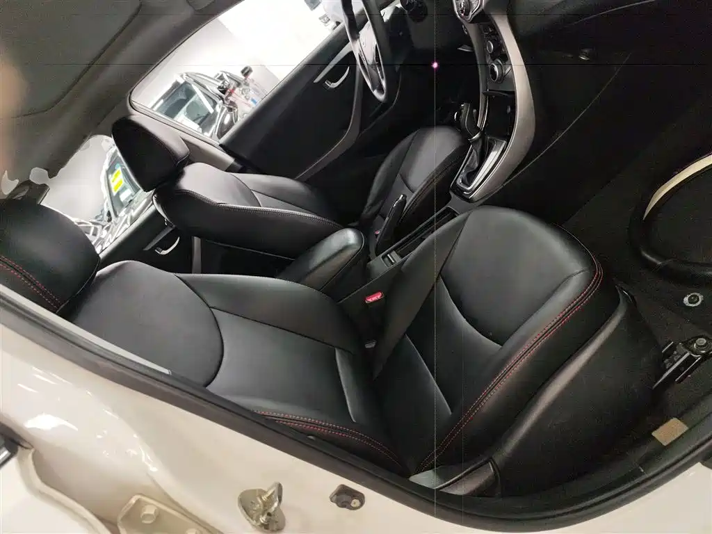 Hyundai Langdong 2016 1.6L Automatic Premium Edition фото 25