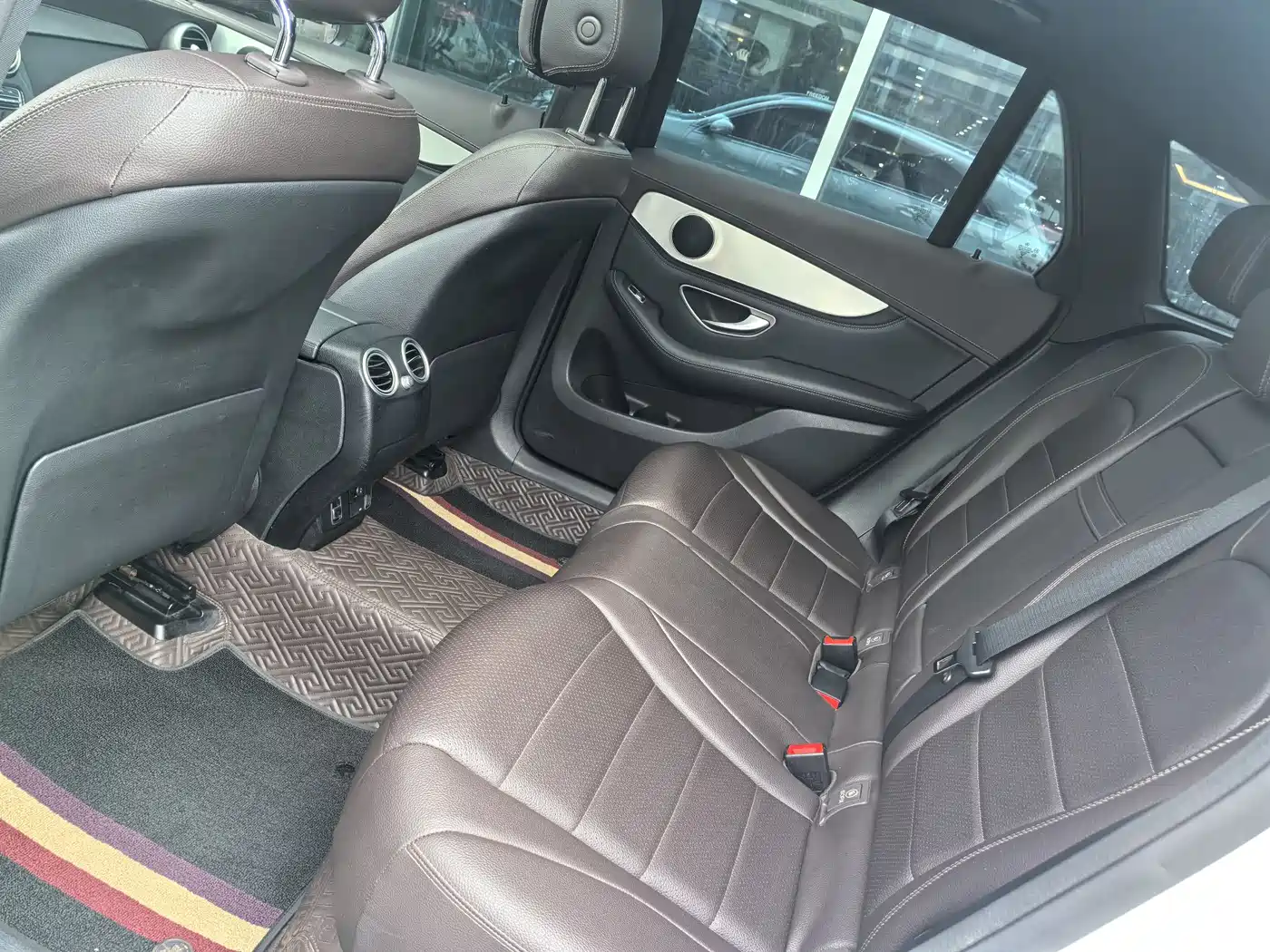 Mercedes-Benz GLC 2019 Model GLC 200 L 4MATIC фото 13