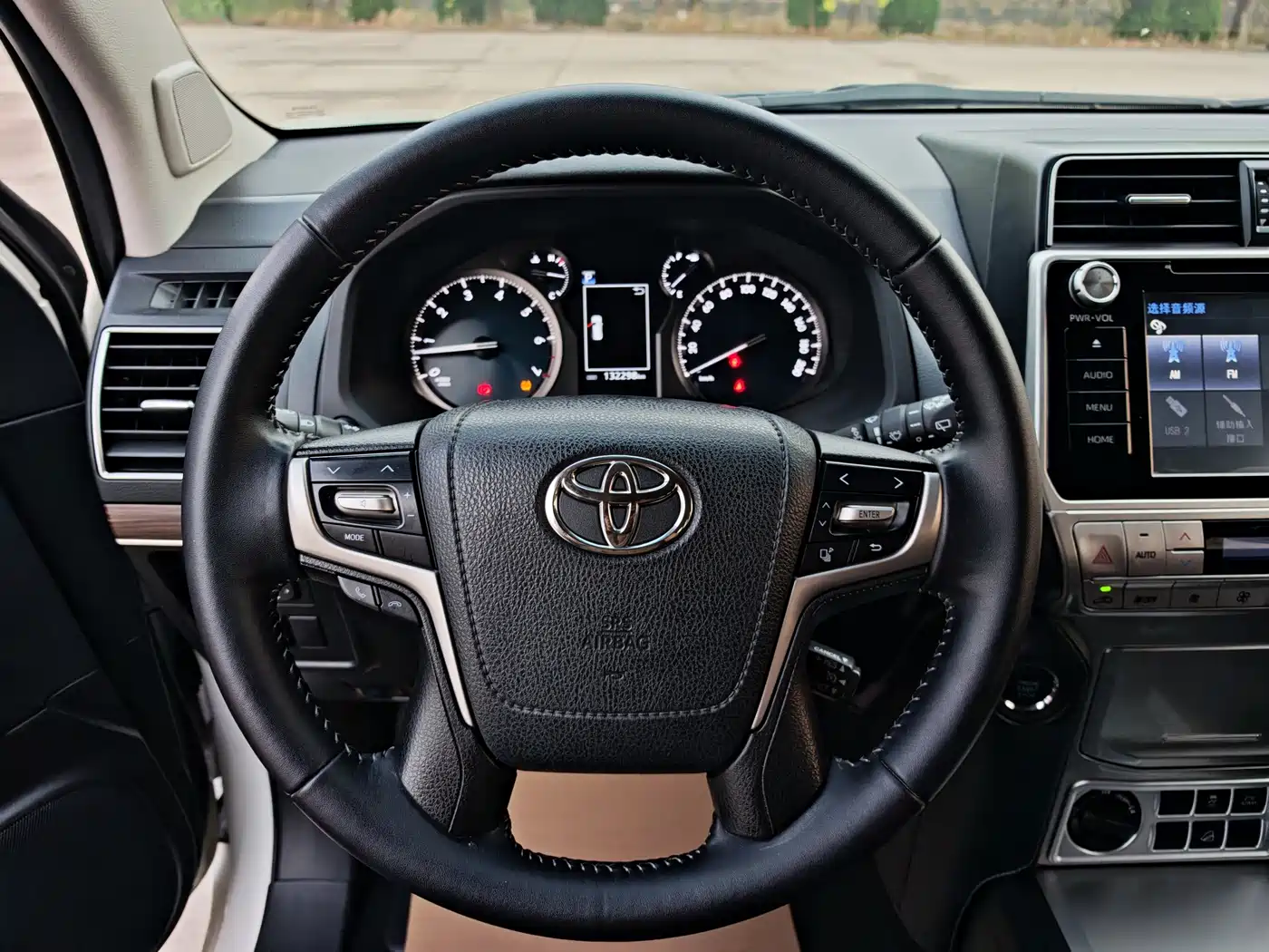 Toyota Prado 2018 3.5L Auto TX-L фото 19