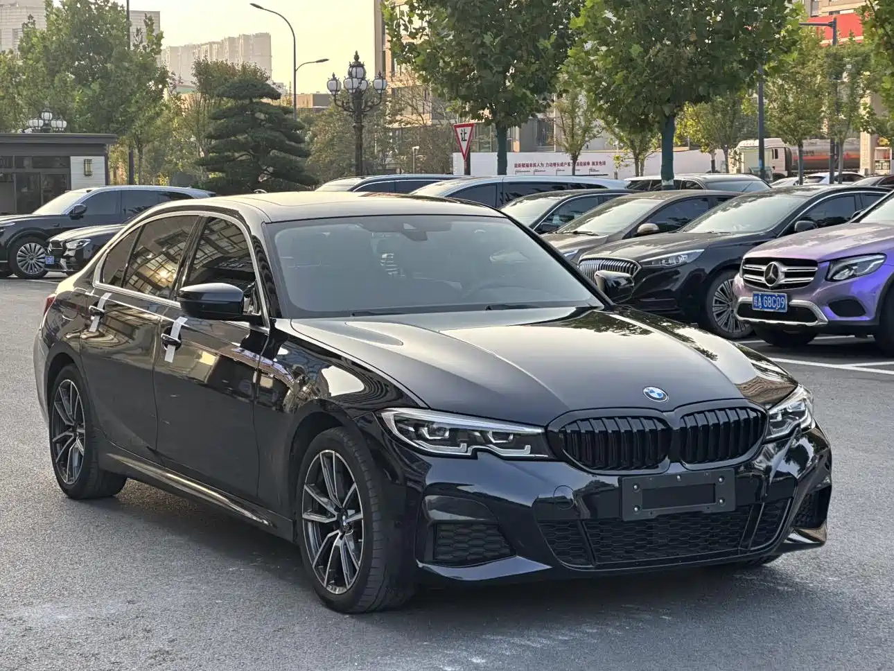 BMW 3 SERIES