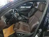 Photo 15 - BMW 5 Series
