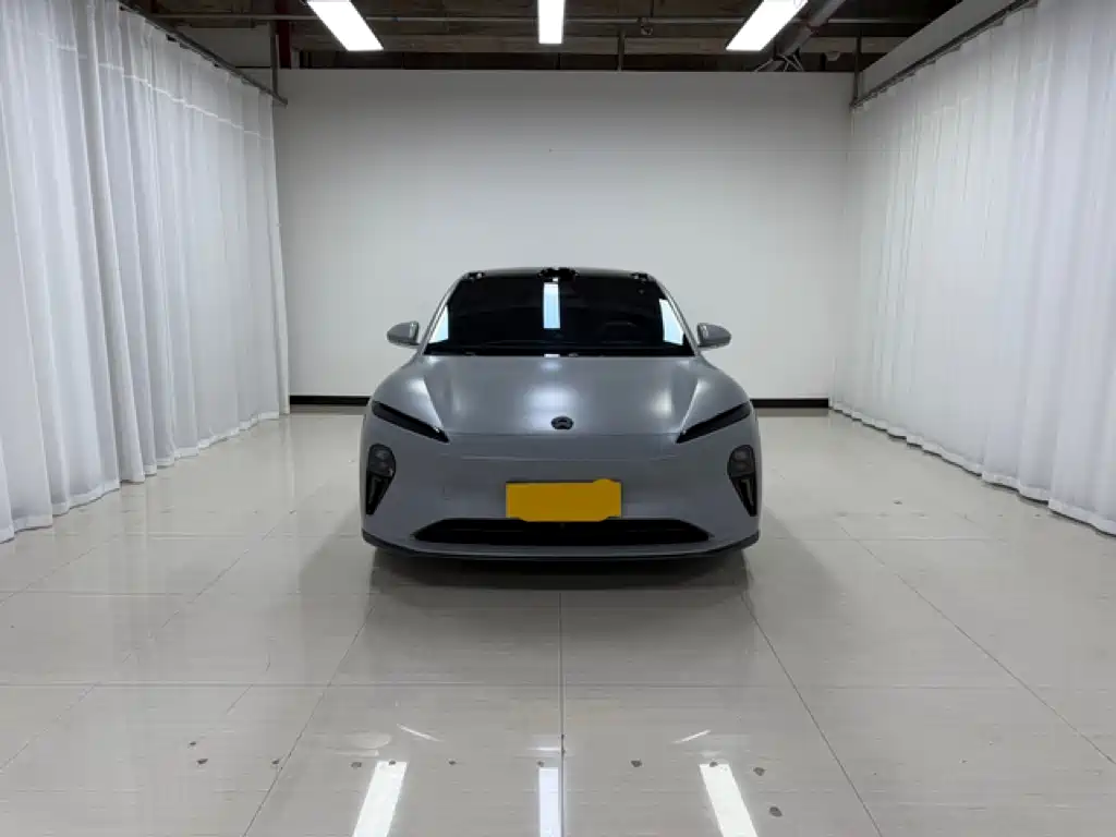 NIO NIO ET5T