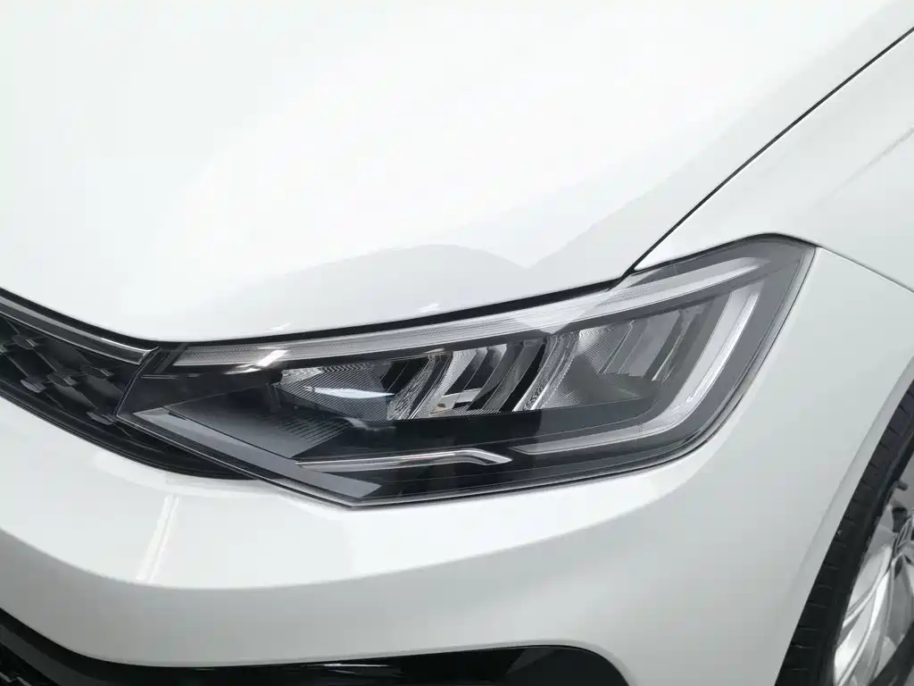 Фото 7 - Volkswagen Lavida