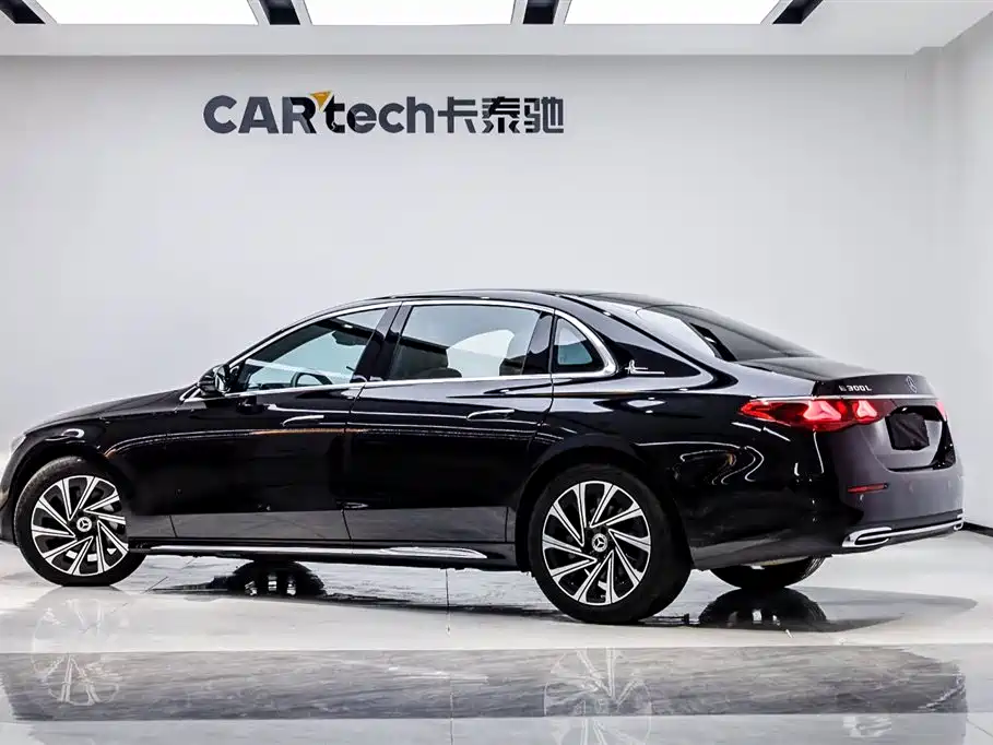 Mercedes-Benz E-Class 2025 Facelift E 300 L Luxury фото 4