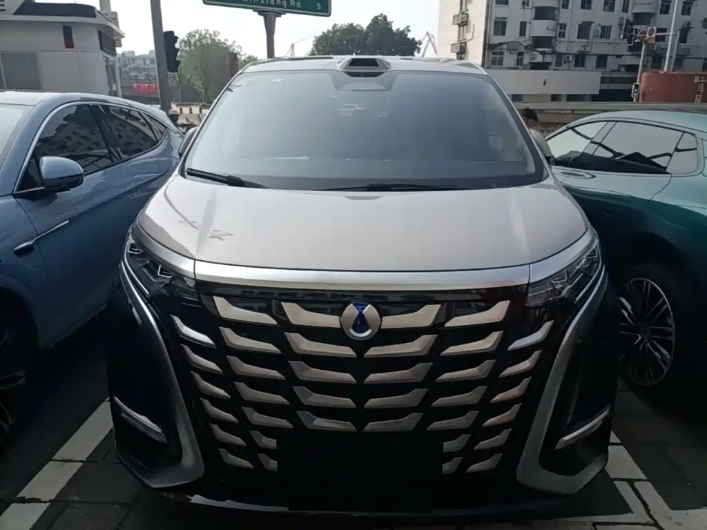 Denza D9 2026 2025 DM-i Smart Drive Edition 1020 AWD Prestige