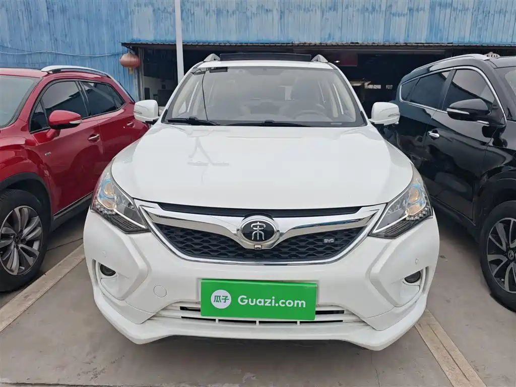 BYD Song 2016 Unrivaled Edition 1.5TI Manual Elegance Edition фото 3