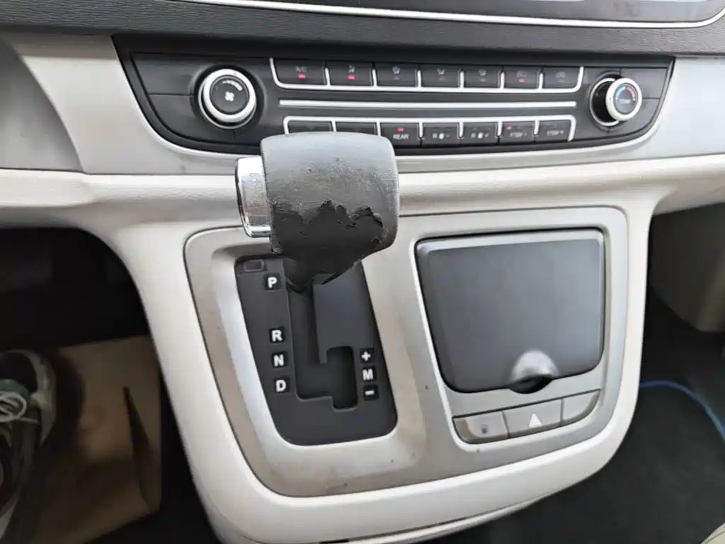 SAIC Maxus Maxus G10 2015 2014 Model Year 2.0T Auto Elite