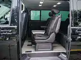 Фото 8 - Volkswagen Multivan
