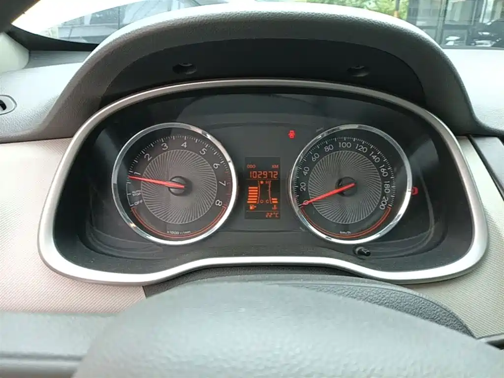 Chevrolet Sail 2015 Sail 3 1.3L Manual Cozy Edition фото 12
