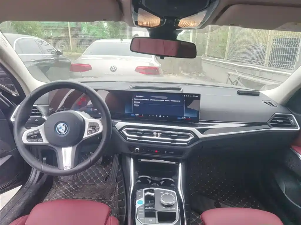 BMW i3 2024 eDrive 35 L фото 10