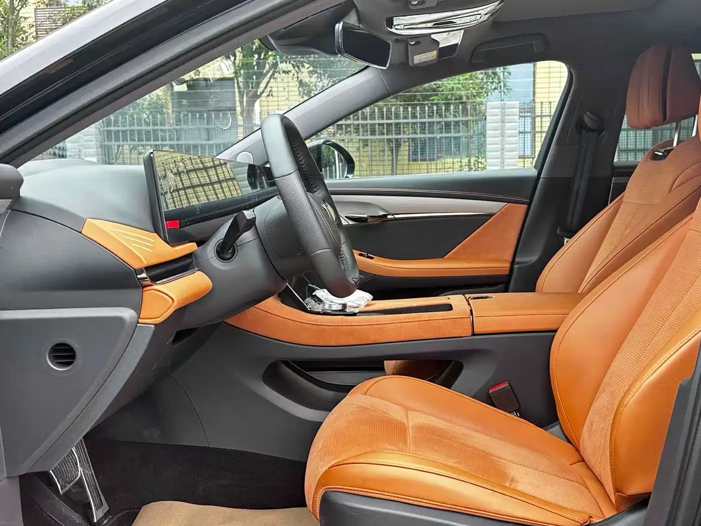 Voyah Auto VOYAH Zhuiguang 2024 PHEV AWD Ultra Long Range Flagship фото 4