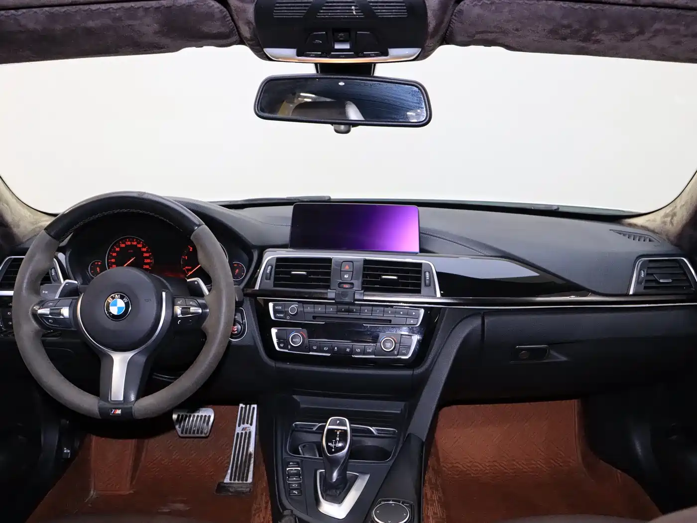 BMW 3 Series 2018 320Li Leading M Sport Package фото 18