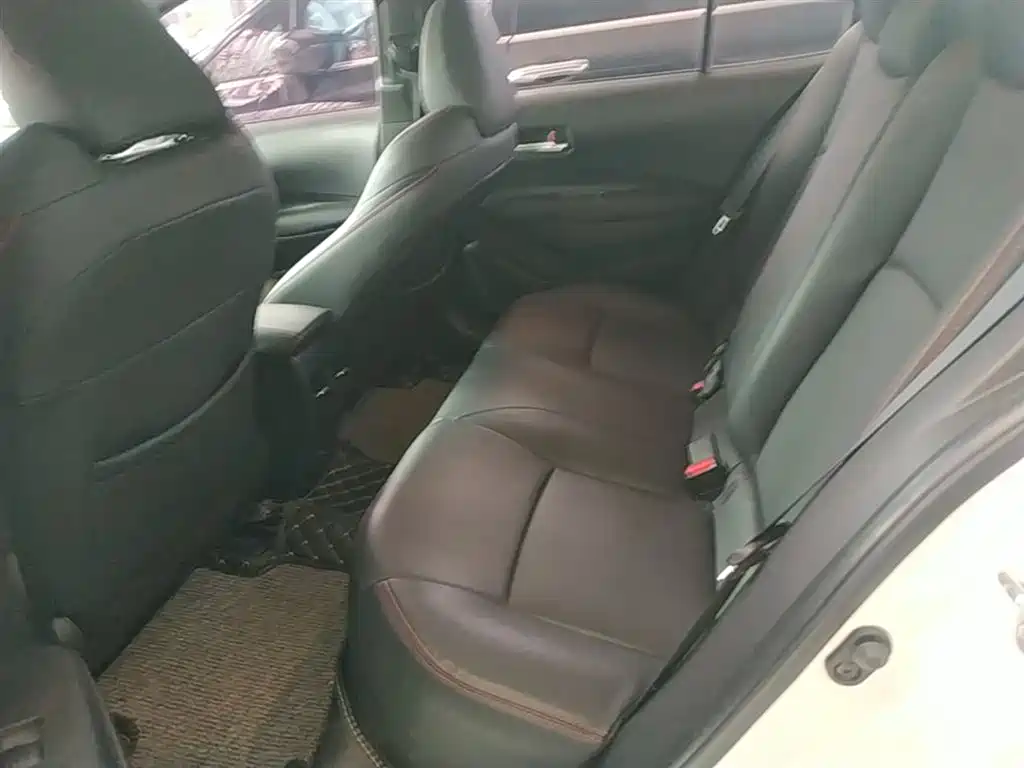Toyota Levin 2021 185T CVT Luxury Edition фото 17
