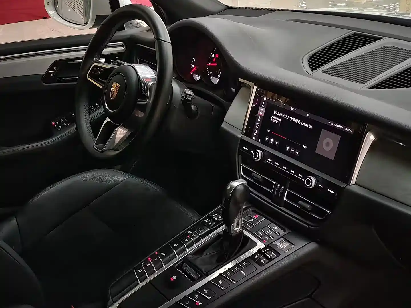 Фото 9 - Porsche Macan